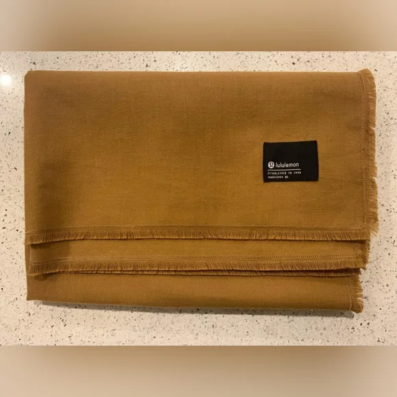 Lululemon Wool-Blend Scarf Bold Beige - O/S - Picture 5 of 5